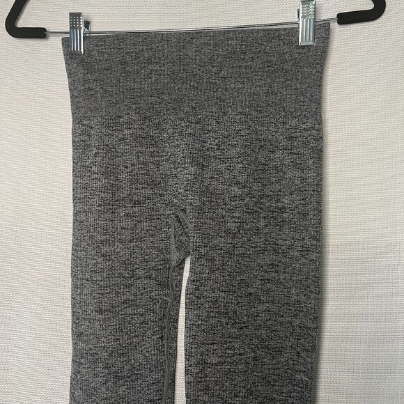 Women’s ribbed seamless Grey Colsie leggins workout Small - 0427 - Picture 2 of 3